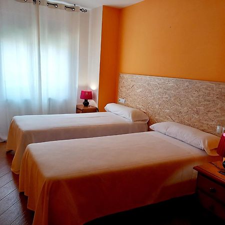 Hotel Rural Orquidea Velilla del Rio Carrion Exterior photo