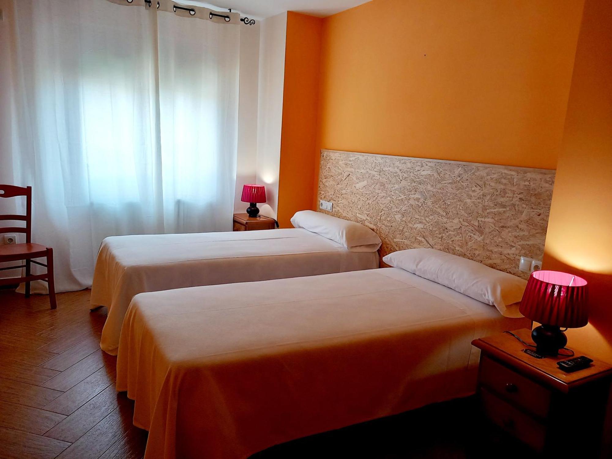 Hotel Rural Orquidea Velilla del Rio Carrion Exterior photo