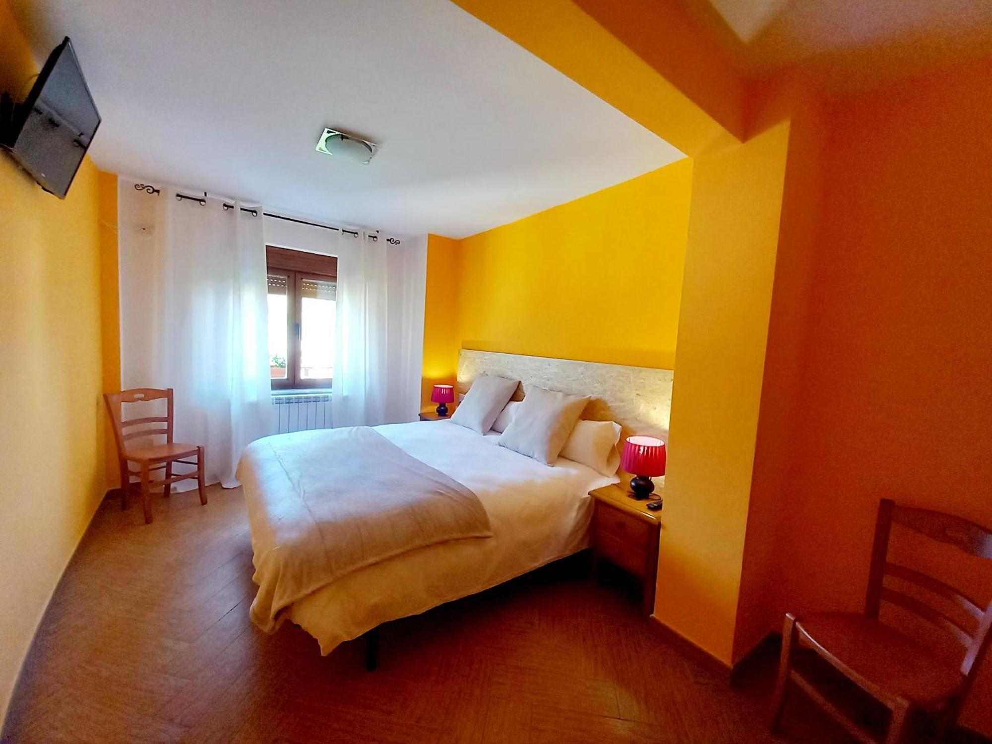 Hotel Rural Orquidea Velilla del Rio Carrion Exterior photo