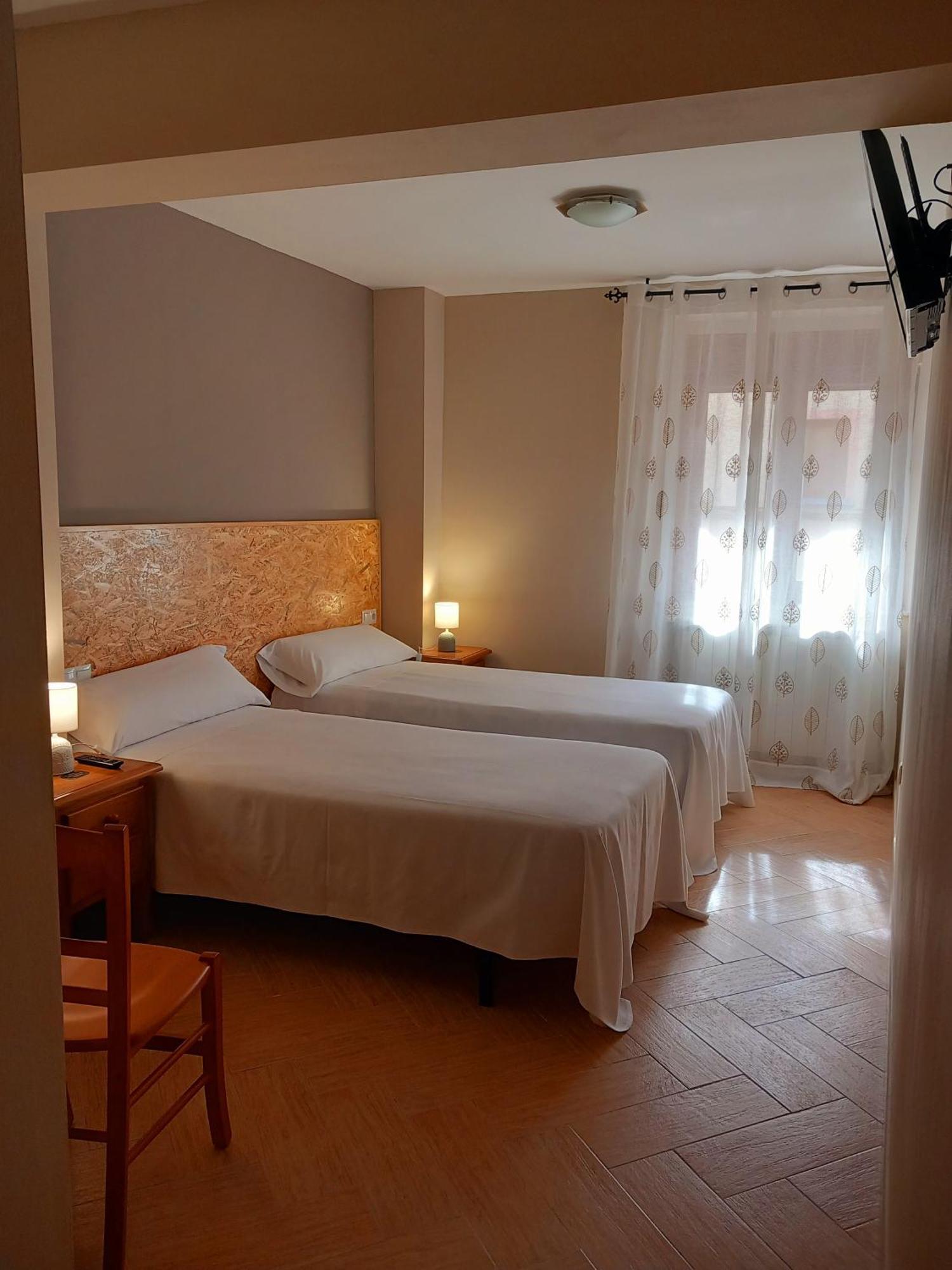 Hotel Rural Orquidea Velilla del Rio Carrion Exterior photo